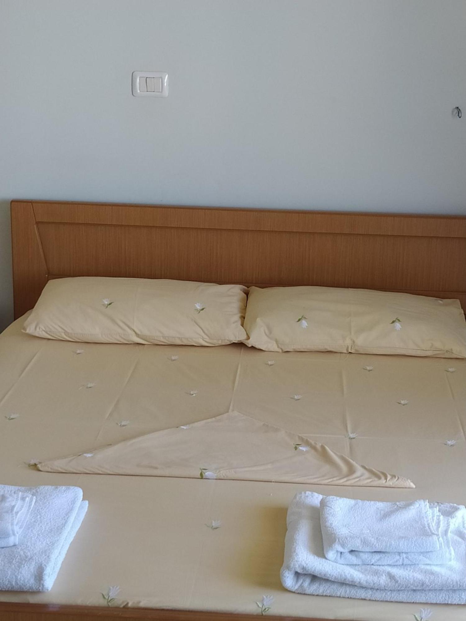 Apartment Qoku Chicago Ksamil